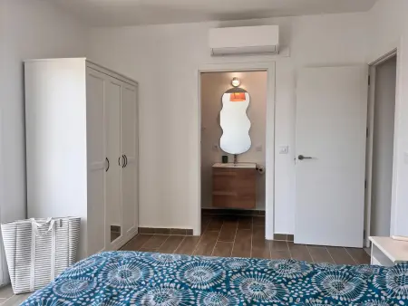 Villa canal avec piscine privée et amarrage – 8 pers. : photo 17