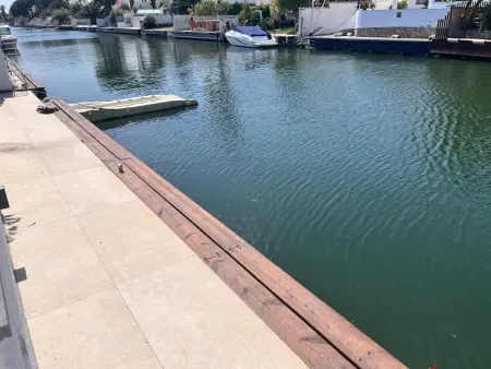 Villa canal avec piscine privée et amarrage – 8 pers. : photo 26