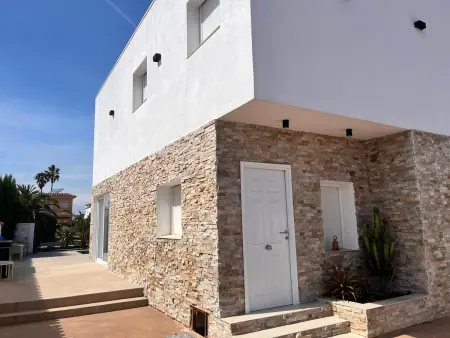 Villa canal avec piscine privée et amarrage – 8 pers. : photo 28