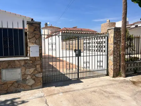 Villa canal avec piscine privée et amarrage – 8 pers. : photo 33