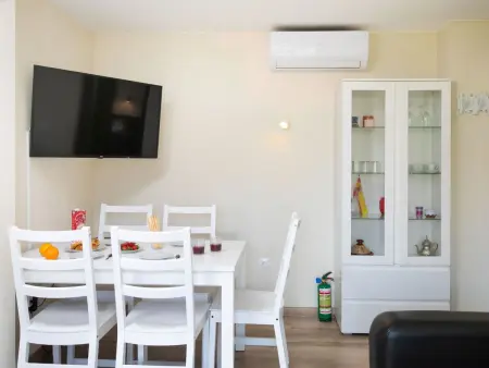 Appartement Baco beachfront, 20 m de la plage : photo 7