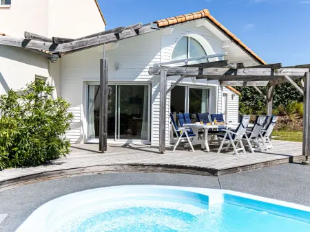 Location maison à Chateau d'Olonne, Sequoia 8 personnes avec piscine privée