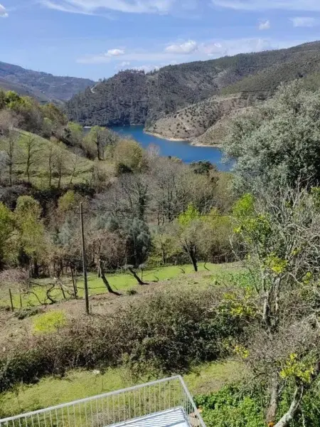 Maison avec vue sur le lac et terrasse privée à Ruivães : photo 7