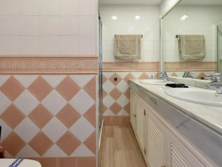 Appartement 2 ch avec jardin privé à Marbella, 200 m plage : photo 10