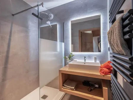Appartement 6 pers. vue Mont Charvin - Notre-Dame-de-Bellecombe : photo 12
