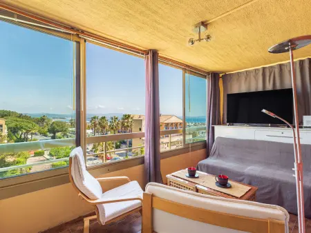 Les Regates, appartement 2 pièces vue mer à Hyères : photo 1