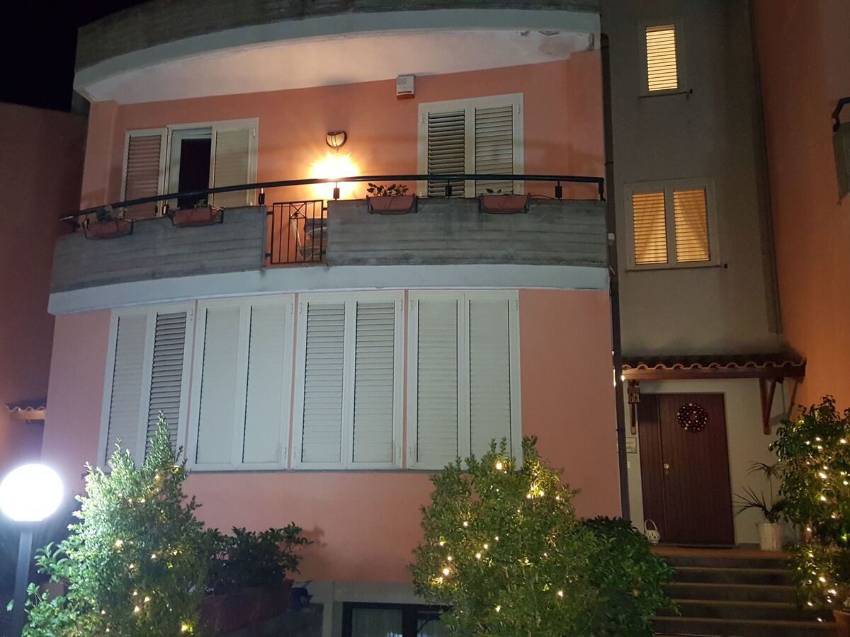 Villa Euthalia à Riposto : piscine chauffée et jacuzzi - Photo 8