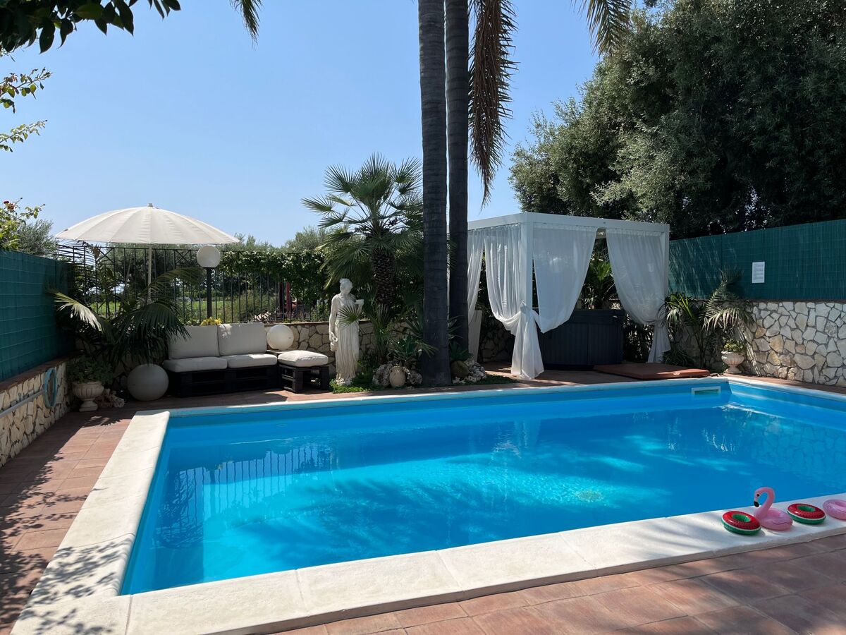 Villa Euthalia à Riposto : piscine chauffée et jacuzzi - Photo 34