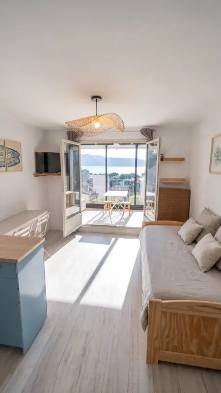 Appartement vue mer, piscine partagée, Saint-Mandrier-sur-Mer : photo 4