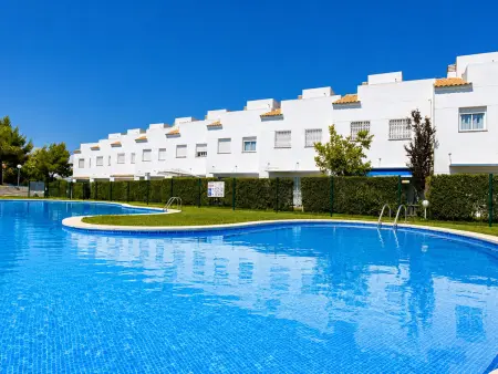 Location gite à Salou, Maison rénovée avec parking et clim - 8 pers.