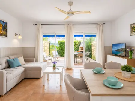 Maison rénovée avec parking et clim - 8 pers., Gite 6 personnes à Salou - Photo 2