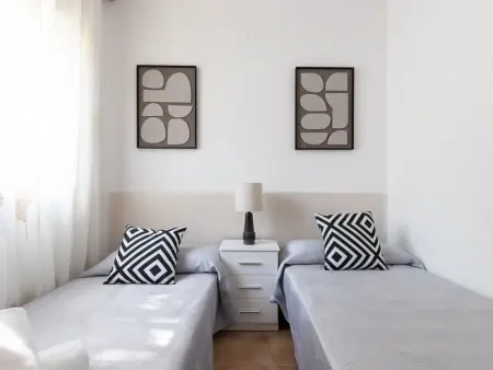 Maison rénovée avec parking et clim - 8 pers., Gite 6 personnes à Salou - Photo 10
