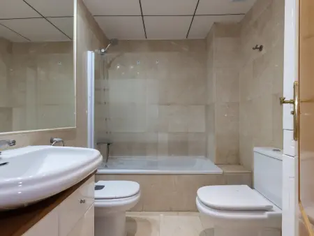Maison rénovée avec parking et clim - 8 pers., Gite 6 personnes à Salou - Photo 11