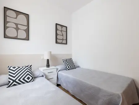 Maison rénovée avec parking et clim - 8 pers., Gite 6 personnes à Salou - Photo 24