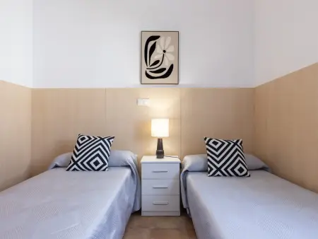 Maison rénovée avec parking et clim - 8 pers., Gite 6 personnes à Salou - Photo 28