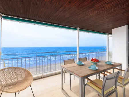 Appartement front de mer La Pineda - 6 personnes : photo 1