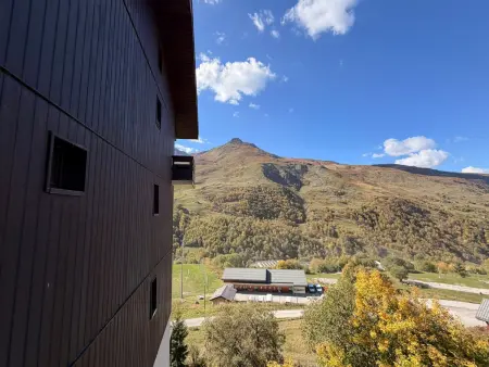 Studio cabine 4 pers aux Menuires, vue vallée et accès ski : photo 12