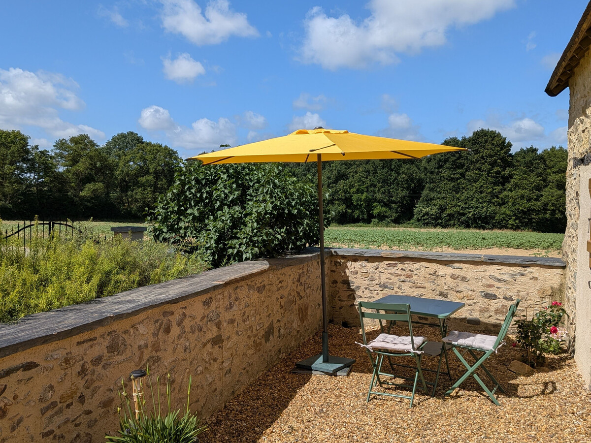 Studio climatisé 23 m² avec terrasse à Chenillé-Champteussé - Photo 2