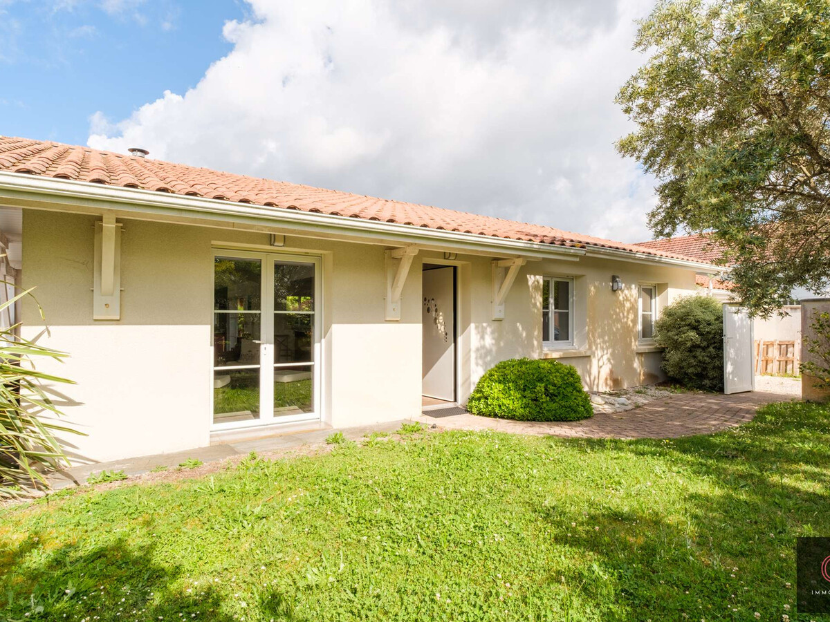 Villa plain-pied 180m² piscine couverte à Biscarrosse - Photo 25