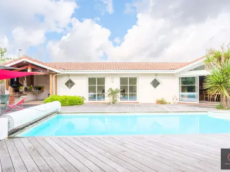 Villa de plain-pied avec piscine - 8 pers., Location Villa 8 personnes à Biscarrosse - Photo 1