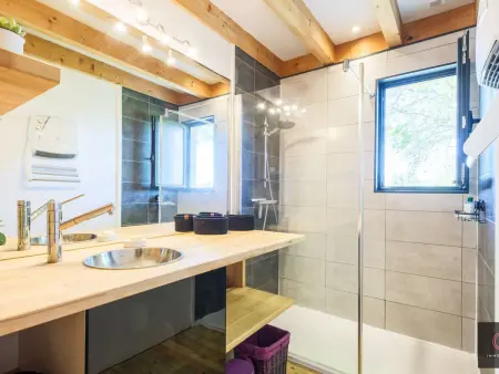 Chalet bois avec jacuzzi et terrain de pétanque à Gastes : photo 10