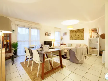 Appartement T3 centre-ville Biscarrosse avec terrasse : photo 3