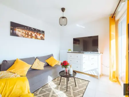 Appartement T2 au cœur de Biscarrosse, parking privé : photo 4