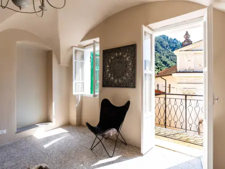 Nella Piazza – Appartement 3 pièces au cœur d'Airole : photo 10