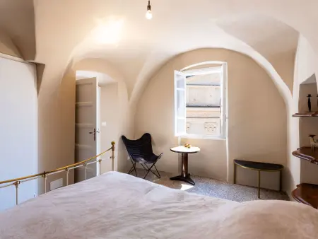 Nella Piazza – Appartement 3 pièces au cœur d'Airole : photo 20