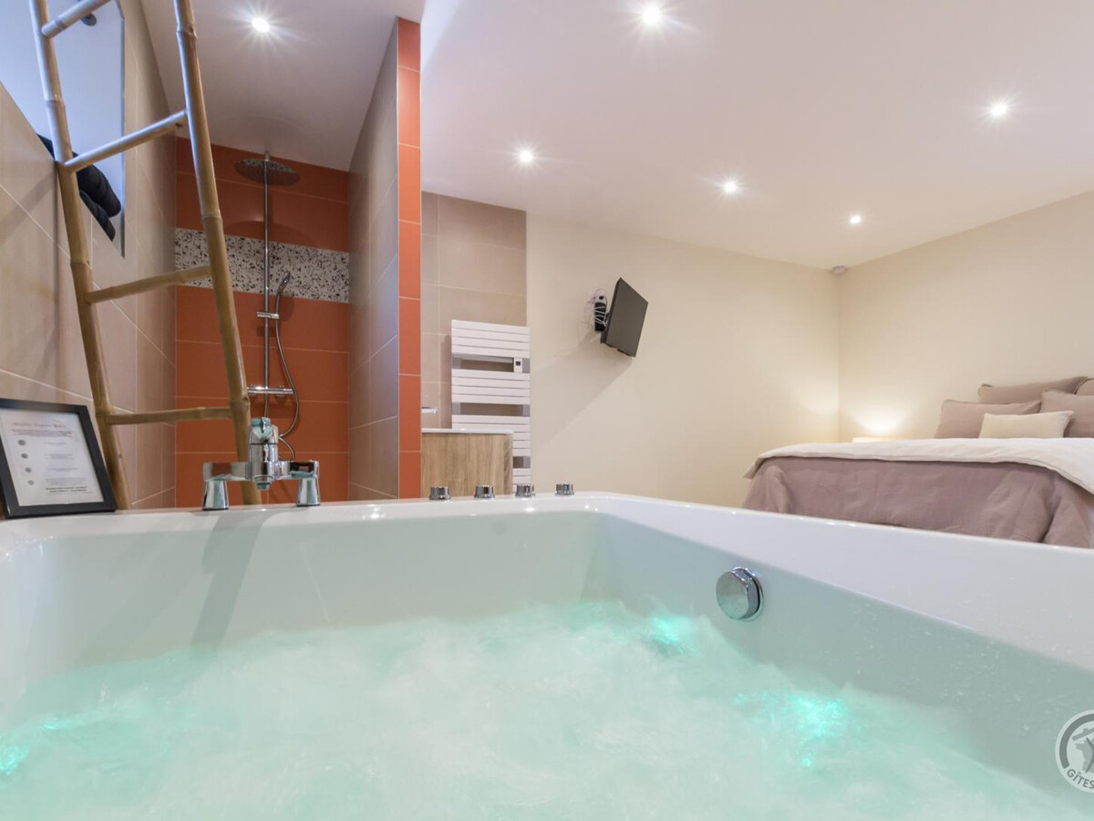 Gîte plain-pied avec baignoire balnéo à Huisnes-sur-Mer - Photo 2