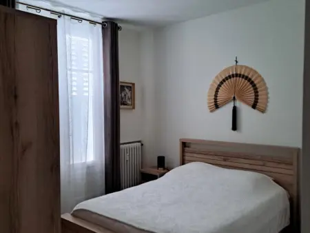 Appartement art déco au 5e étage avec balcon à Vichy : photo 8
