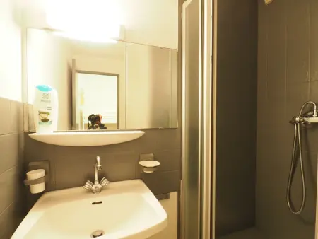 Appartement 6 pers. avec piscine au Grau-du-Roi : photo 9