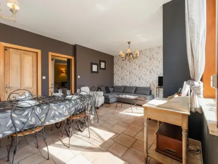 La Ferme de Gabrielle : maison rénovée à Le Bizet, 8 pers. : photo 10