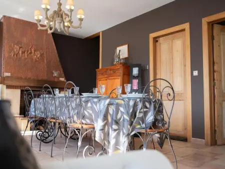 La Ferme de Gabrielle : maison rénovée à Le Bizet, 8 pers. : photo 12