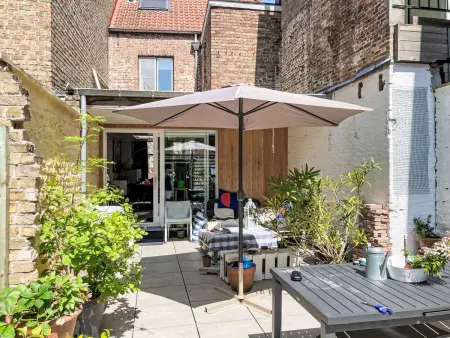 Maison 3 chambres rénovée au cœur de Bruges : photo 1