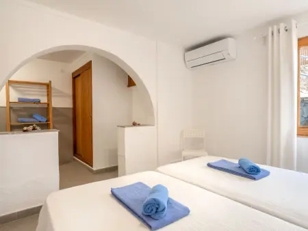 Appartement Clara, 2 chambres avec terrasse à Cala San Vicente : photo 13