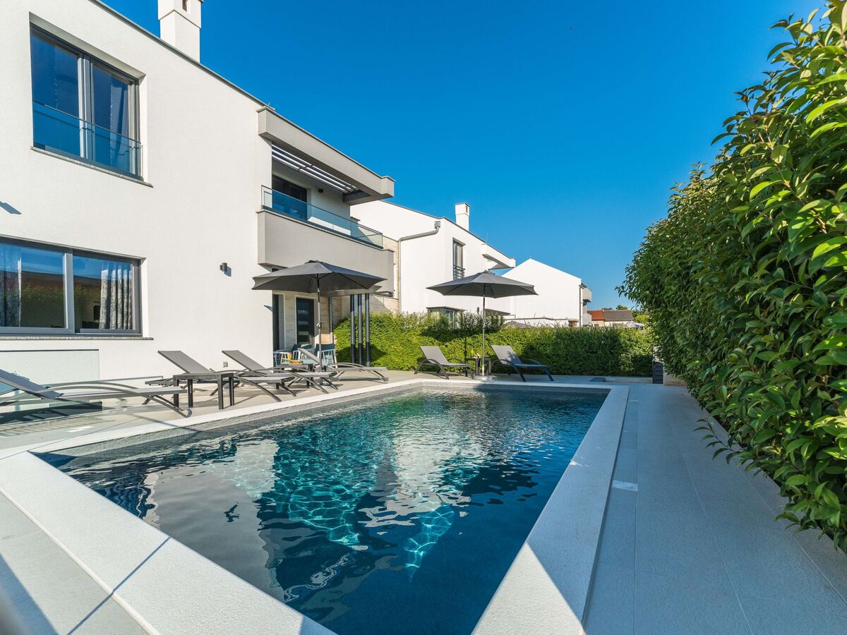 Maison Antea à Sabunike : piscine privée & jacuzzi - Photo 45