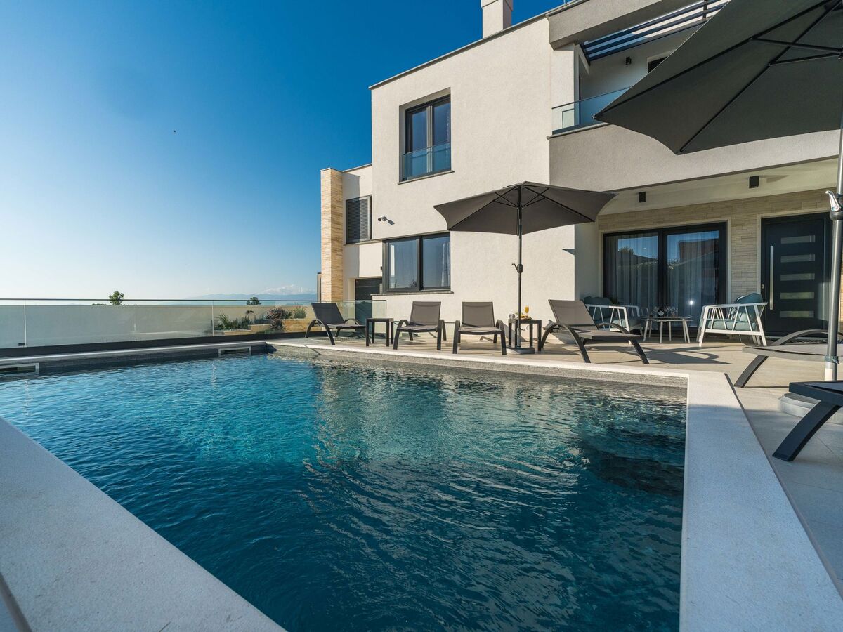 Maison Antea à Sabunike : piscine privée & jacuzzi - Photo 47