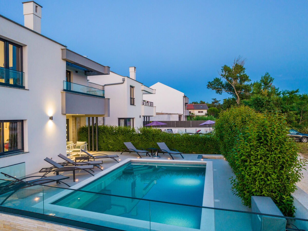 Maison Antea à Sabunike : piscine privée & jacuzzi - Photo 49