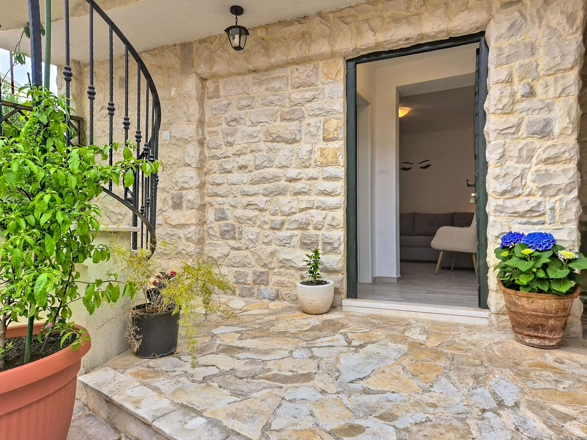 Maison Mate à Bibinje, 400 m de la plage - Photo 2
