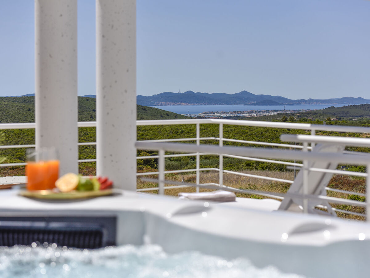 Villa Dante – 8 personnes, piscine privée à Sukošan - Photo 2