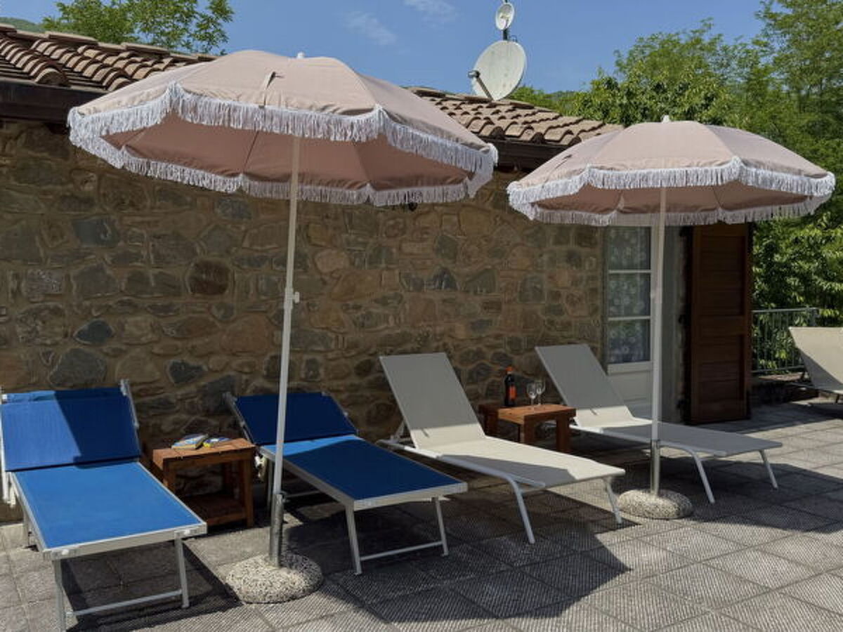 Maison Anfora – 2 chambres, piscine et parc de 2,5 ha à Pescia - Photo 27