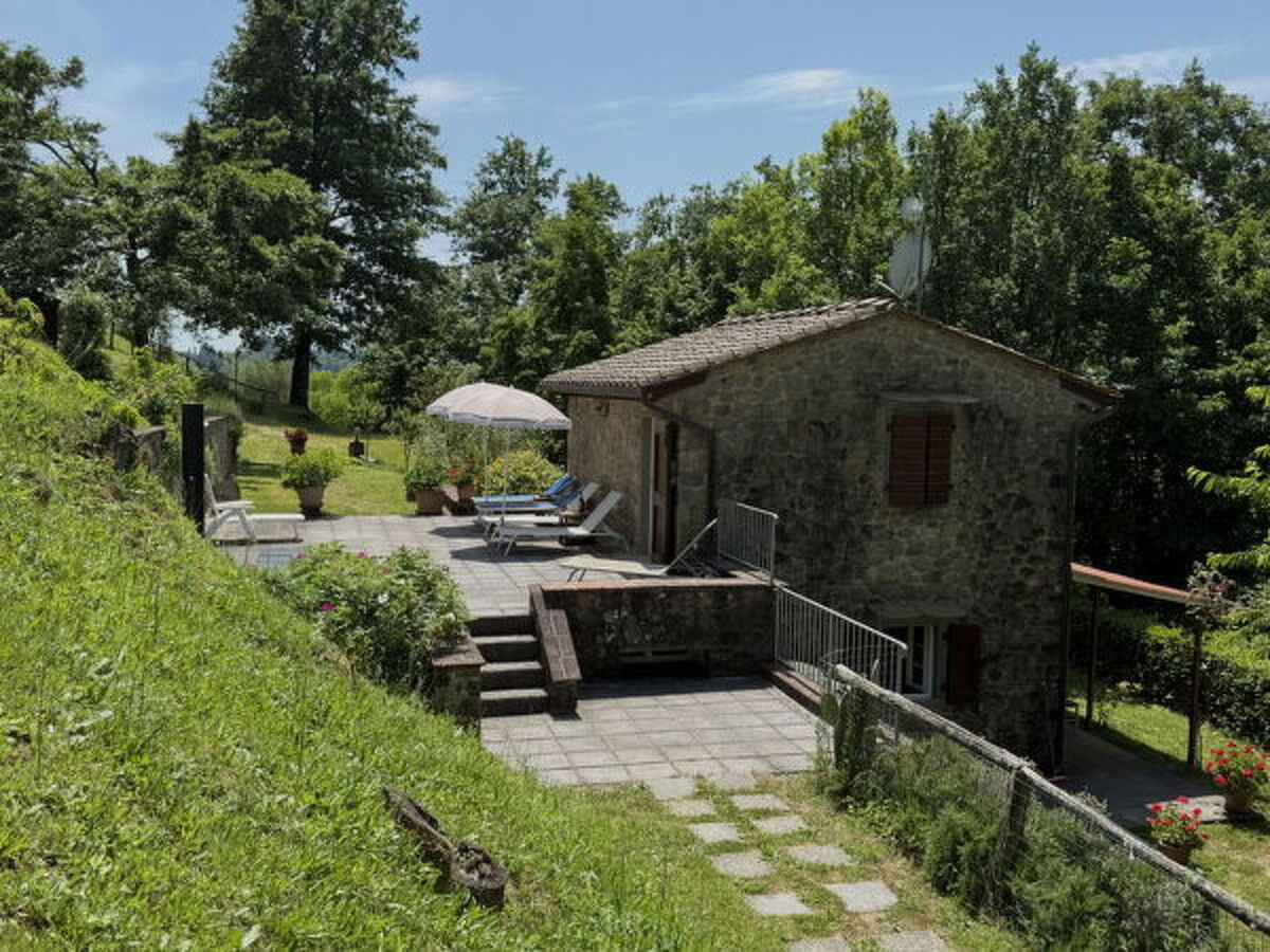 Maison Anfora – 2 chambres, piscine et parc de 2,5 ha à Pescia - Photo 31