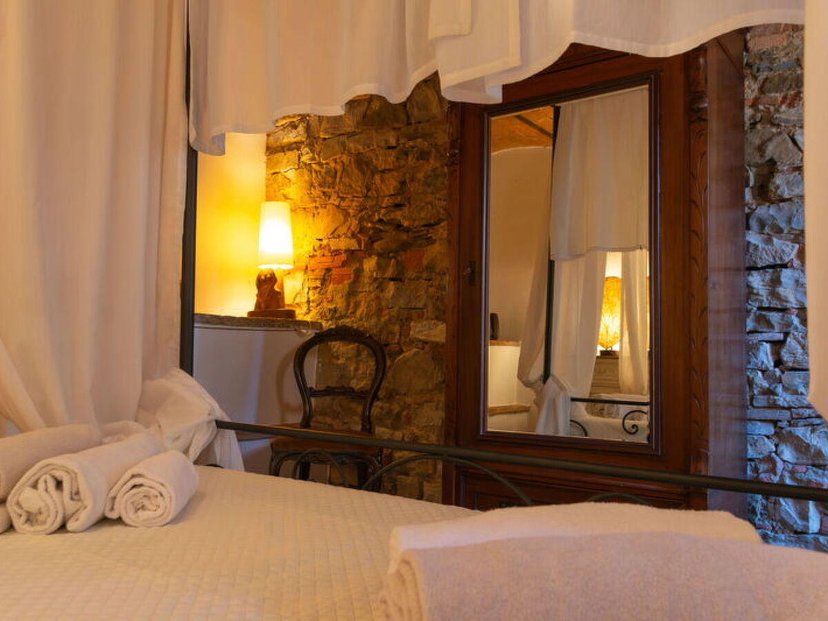 La Miccia, maison toscane avec jacuzzi à Laterina - Photo 12