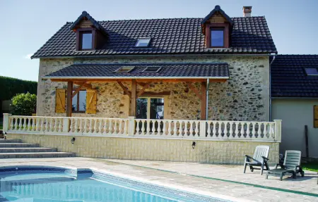 Ancienne Forge avec piscine couverte à Saint-Mesmin