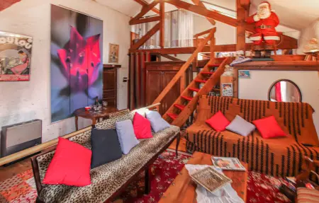 Wood loft Saint-Félicien, 6 personnes, poutres apparentes : photo 4