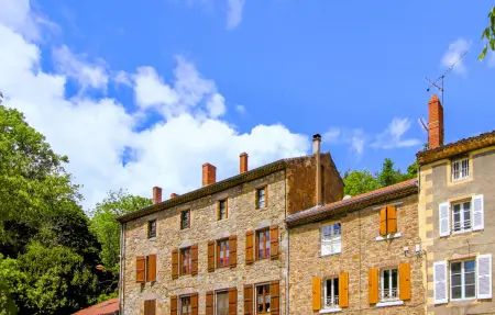 Wood loft Saint-Félicien, 6 personnes, poutres apparentes : photo 9