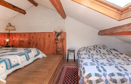 Wood loft Saint-Félicien, 6 personnes, poutres apparentes : photo 14