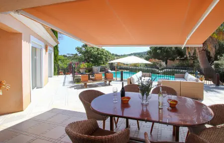 Maison 8 pers. piscine débordement à Hyères : photo 11