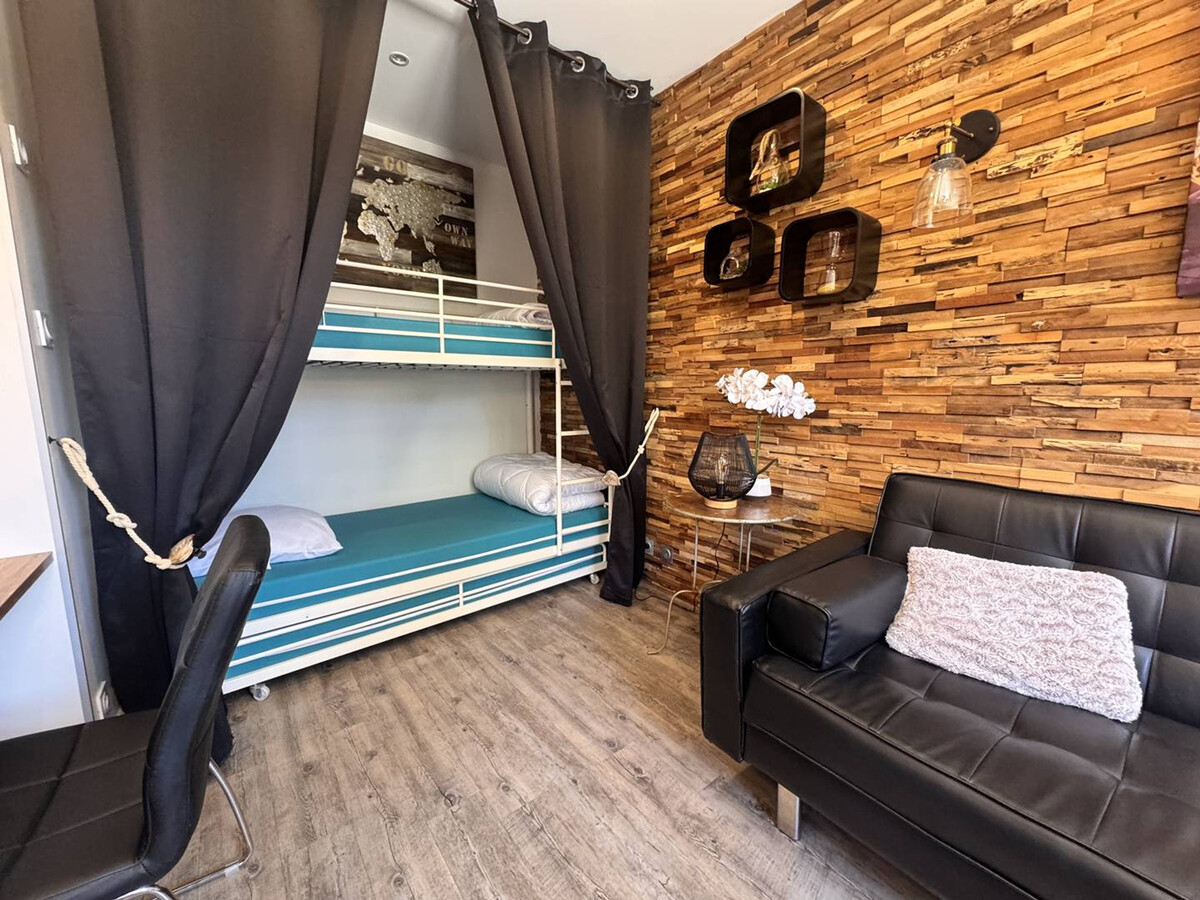 Studio rénové avec piscine et parking à Six-Fours - Photo 3